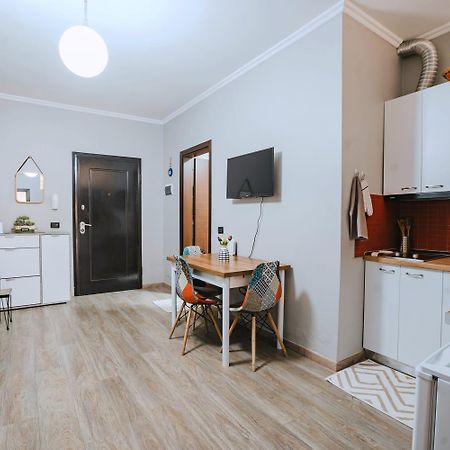 Nevila'S Apartment 地拉那 外观 照片